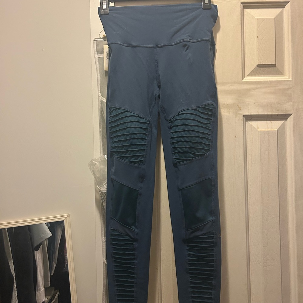 ALO Yoga Blue moto Leggings